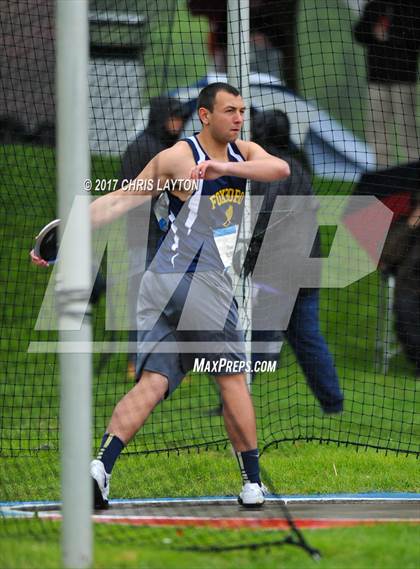 Thumbnail 1 in 50th Annual Loucks Games (Men's Discus) photogallery.