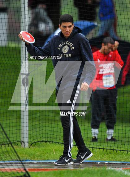 Thumbnail 1 in 50th Annual Loucks Games (Men's Discus) photogallery.