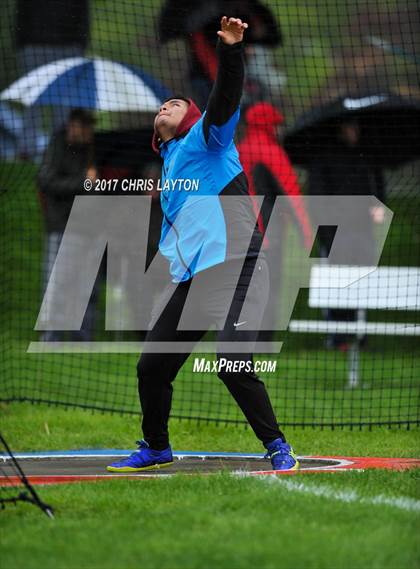 Thumbnail 2 in 50th Annual Loucks Games (Men's Discus) photogallery.