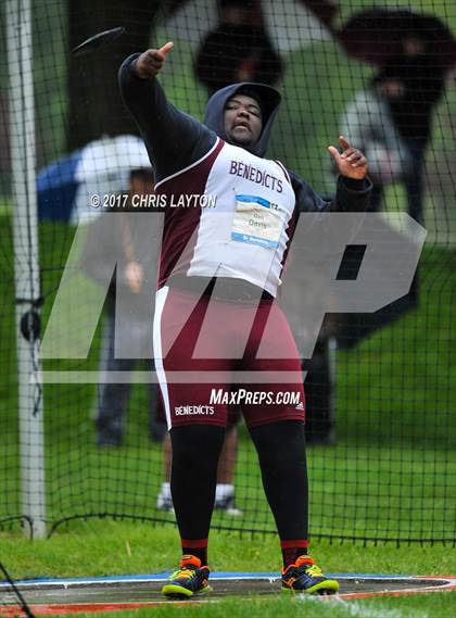 Thumbnail 2 in 50th Annual Loucks Games (Men's Discus) photogallery.