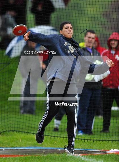 Thumbnail 3 in 50th Annual Loucks Games (Men's Discus) photogallery.
