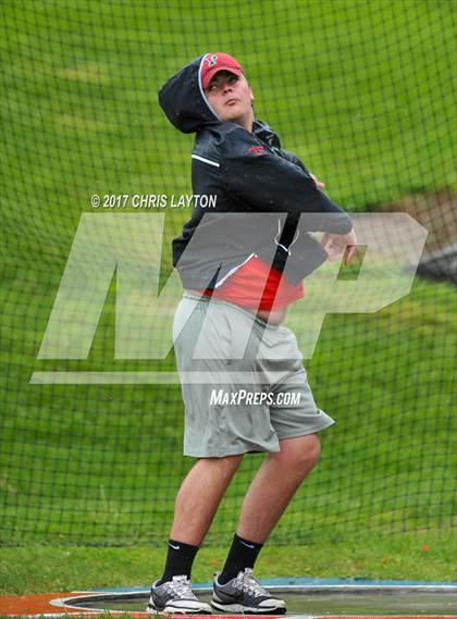 Thumbnail 1 in 50th Annual Loucks Games (Men's Discus) photogallery.