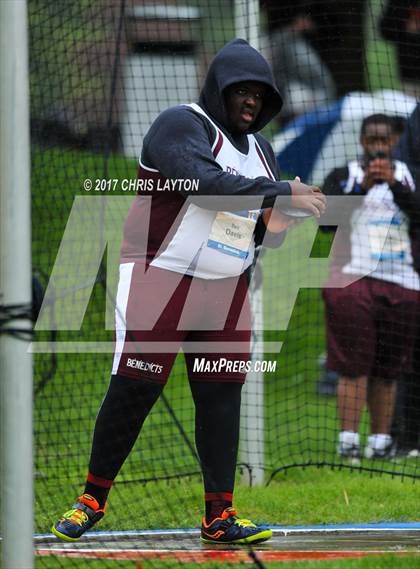 Thumbnail 2 in 50th Annual Loucks Games (Men's Discus) photogallery.