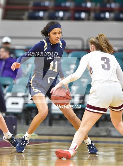 Thumbnail 3 in Mullen vs. Berthoud (CHSAA 4A Final Four) photogallery.