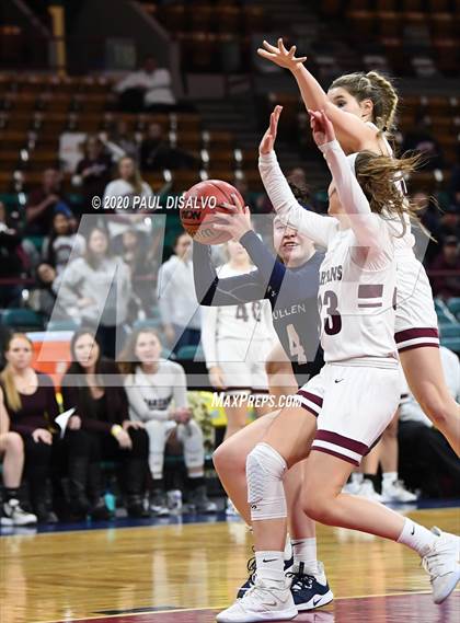 Thumbnail 3 in Mullen vs. Berthoud (CHSAA 4A Final Four) photogallery.