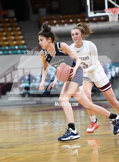Thumbnail 3 in Mullen vs. Berthoud (CHSAA 4A Final Four) photogallery.