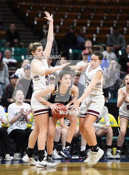 Thumbnail 3 in Mullen vs. Berthoud (CHSAA 4A Final Four) photogallery.