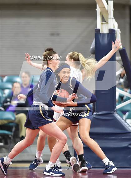 Thumbnail 2 in Mullen vs. Berthoud (CHSAA 4A Final Four) photogallery.
