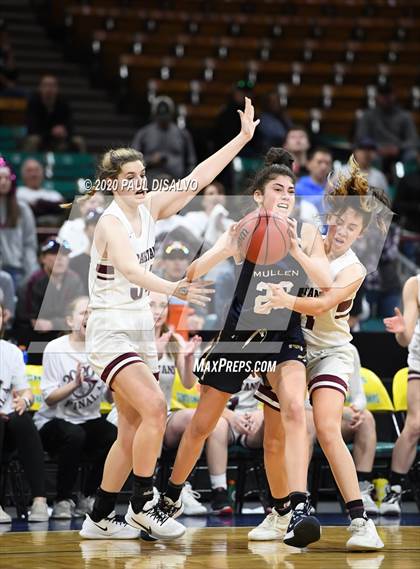 Thumbnail 3 in Mullen vs. Berthoud (CHSAA 4A Final Four) photogallery.