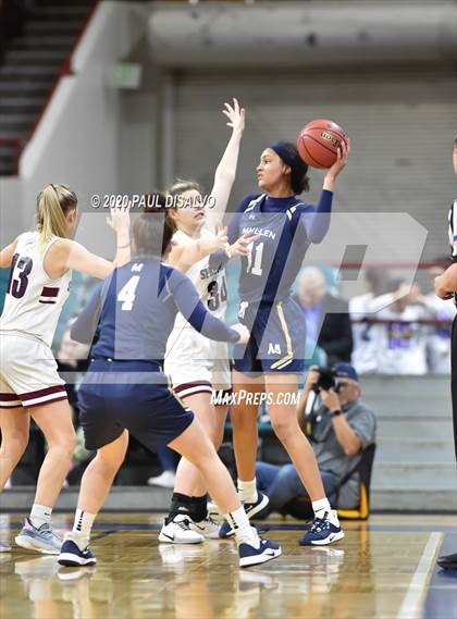 Thumbnail 2 in Mullen vs. Berthoud (CHSAA 4A Final Four) photogallery.