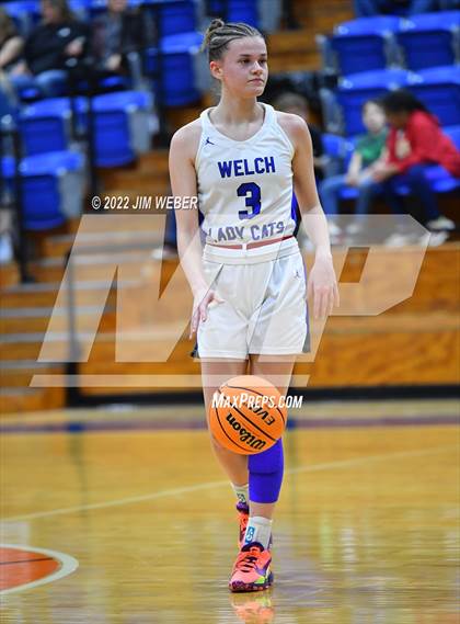 Thumbnail 2 in Kinta vs Welch (OSSAA Class B Area II District Playoff) photogallery.