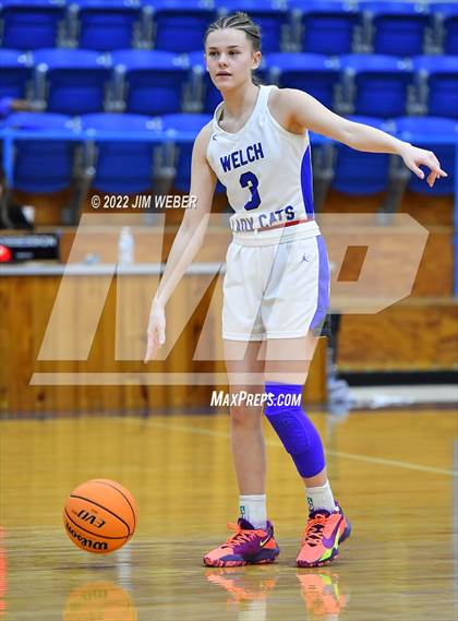Thumbnail 1 in Kinta vs Welch (OSSAA Class B Area II District Playoff) photogallery.