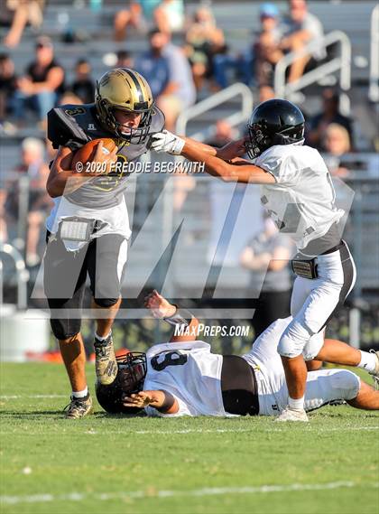 Thumbnail 1 in Howe vs. Whitewright (scrimmage) photogallery.