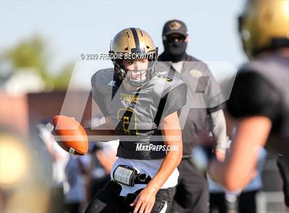 Thumbnail 3 in Howe vs. Whitewright (scrimmage) photogallery.