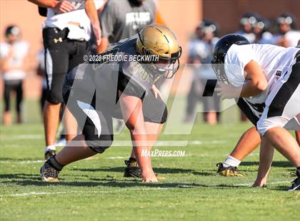 Thumbnail 1 in Howe vs. Whitewright (scrimmage) photogallery.