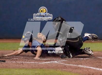 Thumbnail 1 in Notre Dame (SO) @ JSerra Catholic (CIF SS DIV 1 Championship Final) photogallery.