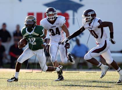 Thumbnail 1 in DeSoto vs. Jenks (Southwest Showcase) photogallery.