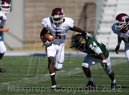Thumbnail 1 in DeSoto vs. Jenks (Southwest Showcase) photogallery.