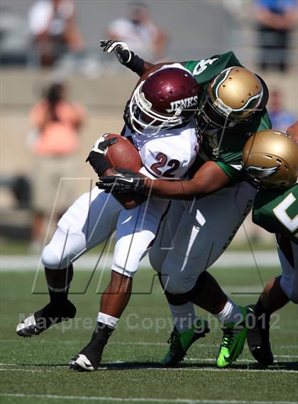 Thumbnail 3 in DeSoto vs. Jenks (Southwest Showcase) photogallery.
