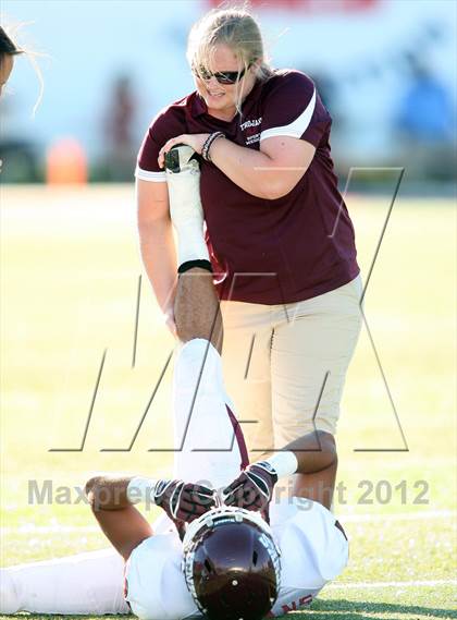 Thumbnail 3 in DeSoto vs. Jenks (Southwest Showcase) photogallery.