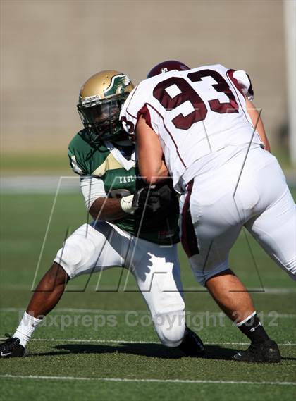 Thumbnail 2 in DeSoto vs. Jenks (Southwest Showcase) photogallery.
