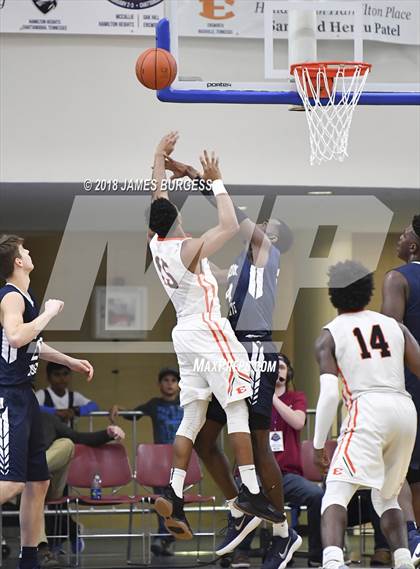 Thumbnail 3 in Hamilton Heights Christian Academy vs. Ensworth photogallery.