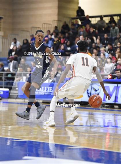 Thumbnail 3 in Hamilton Heights Christian Academy vs. Ensworth photogallery.