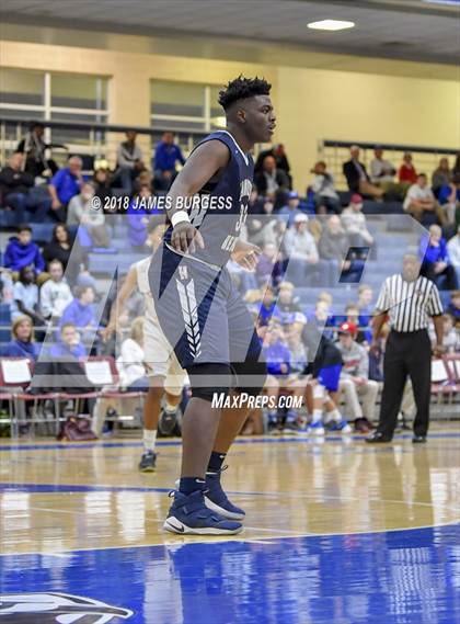 Thumbnail 3 in Hamilton Heights Christian Academy vs. Ensworth photogallery.