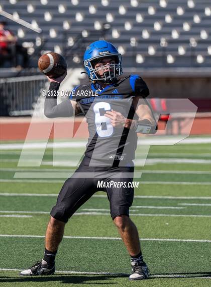 Thumbnail 3 in Rich vs. Whitehorse (UHSAA 8-Man Semifinal) photogallery.