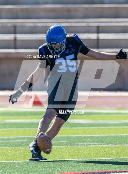 Thumbnail 2 in Rich vs. Whitehorse (UHSAA 8-Man Semifinal) photogallery.