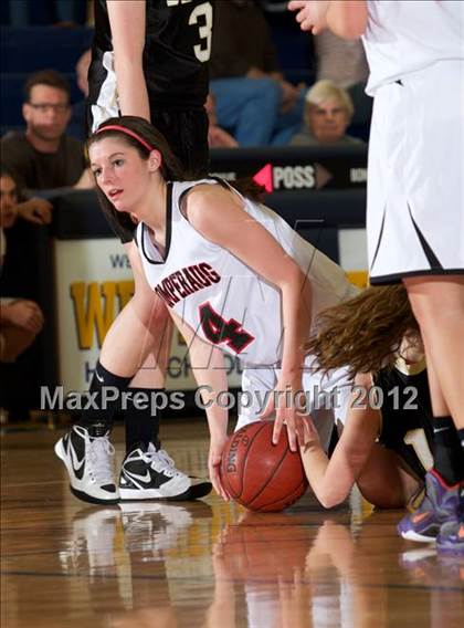 Thumbnail 2 in Joel Barlow vs Pomperaug (SWC Semifinal) photogallery.