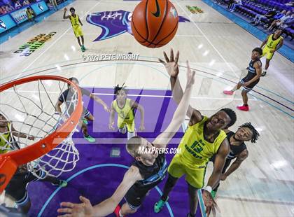 Thumbnail 2 in AZ Compass Prep vs Combine Academy (City of Palms Classic) photogallery.