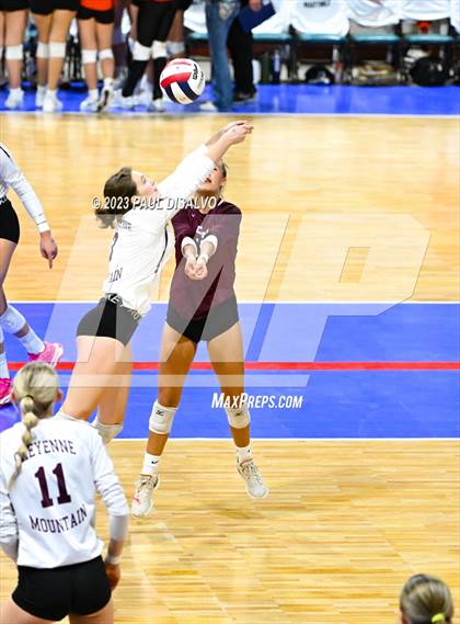 Thumbnail 3 in Cheyenne Mountain vs. Holy Family (CHSAA 4 A Round 1) photogallery.