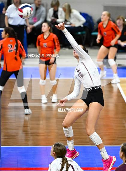 Thumbnail 2 in Cheyenne Mountain vs. Holy Family (CHSAA 4 A Round 1) photogallery.