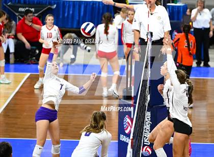 Thumbnail 2 in Cheyenne Mountain vs. Holy Family (CHSAA 4 A Round 1) photogallery.