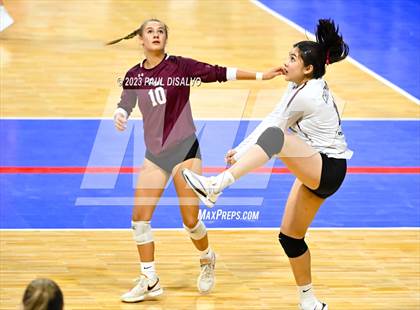 Thumbnail 3 in Cheyenne Mountain vs. Holy Family (CHSAA 4 A Round 1) photogallery.