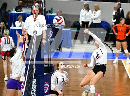 Thumbnail 2 in Cheyenne Mountain vs. Holy Family (CHSAA 4 A Round 1) photogallery.