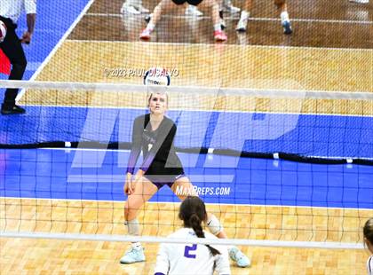 Thumbnail 1 in Cheyenne Mountain vs. Holy Family (CHSAA 4 A Round 1) photogallery.