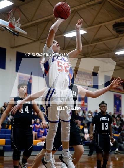 Thumbnail 2 in Chilton County vs Isabella (Chilton County Tournament) photogallery.