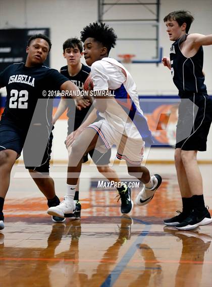 Thumbnail 1 in Chilton County vs Isabella (Chilton County Tournament) photogallery.
