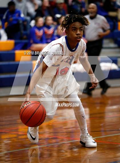 Thumbnail 2 in Chilton County vs Isabella (Chilton County Tournament) photogallery.