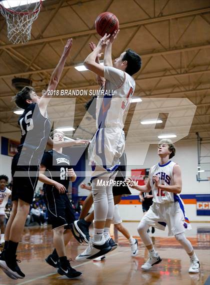 Thumbnail 1 in Chilton County vs Isabella (Chilton County Tournament) photogallery.