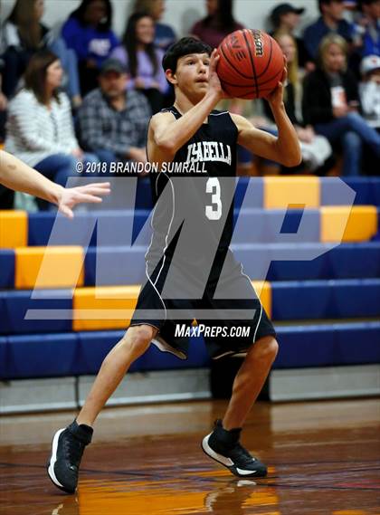 Thumbnail 1 in Chilton County vs Isabella (Chilton County Tournament) photogallery.