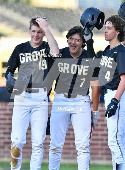 Thumbnail 2 in Pleasant Grove vs. Liberty-Eylau photogallery.