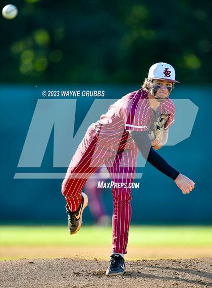 Thumbnail 2 in Pleasant Grove vs. Liberty-Eylau photogallery.