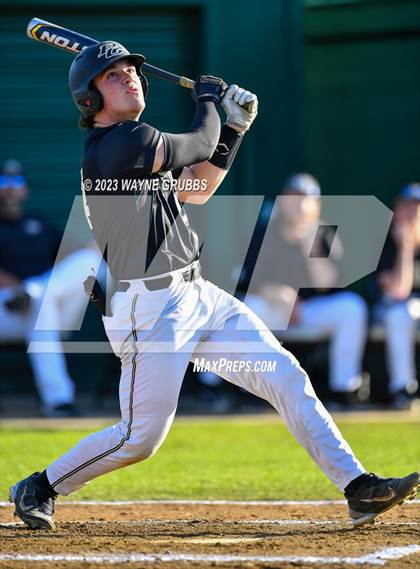 Thumbnail 2 in Pleasant Grove vs. Liberty-Eylau photogallery.