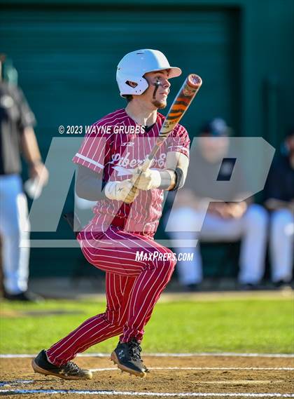 Thumbnail 3 in Pleasant Grove vs. Liberty-Eylau photogallery.
