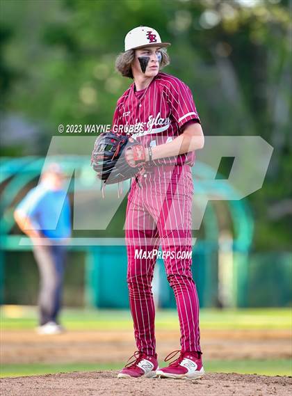 Thumbnail 2 in Pleasant Grove vs. Liberty-Eylau photogallery.