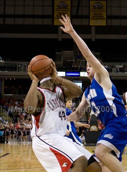 Thumbnail 1 in Clark vs. Mason County (Tenth Region Championship) photogallery.