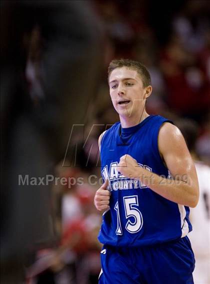Thumbnail 1 in Clark vs. Mason County (Tenth Region Championship) photogallery.